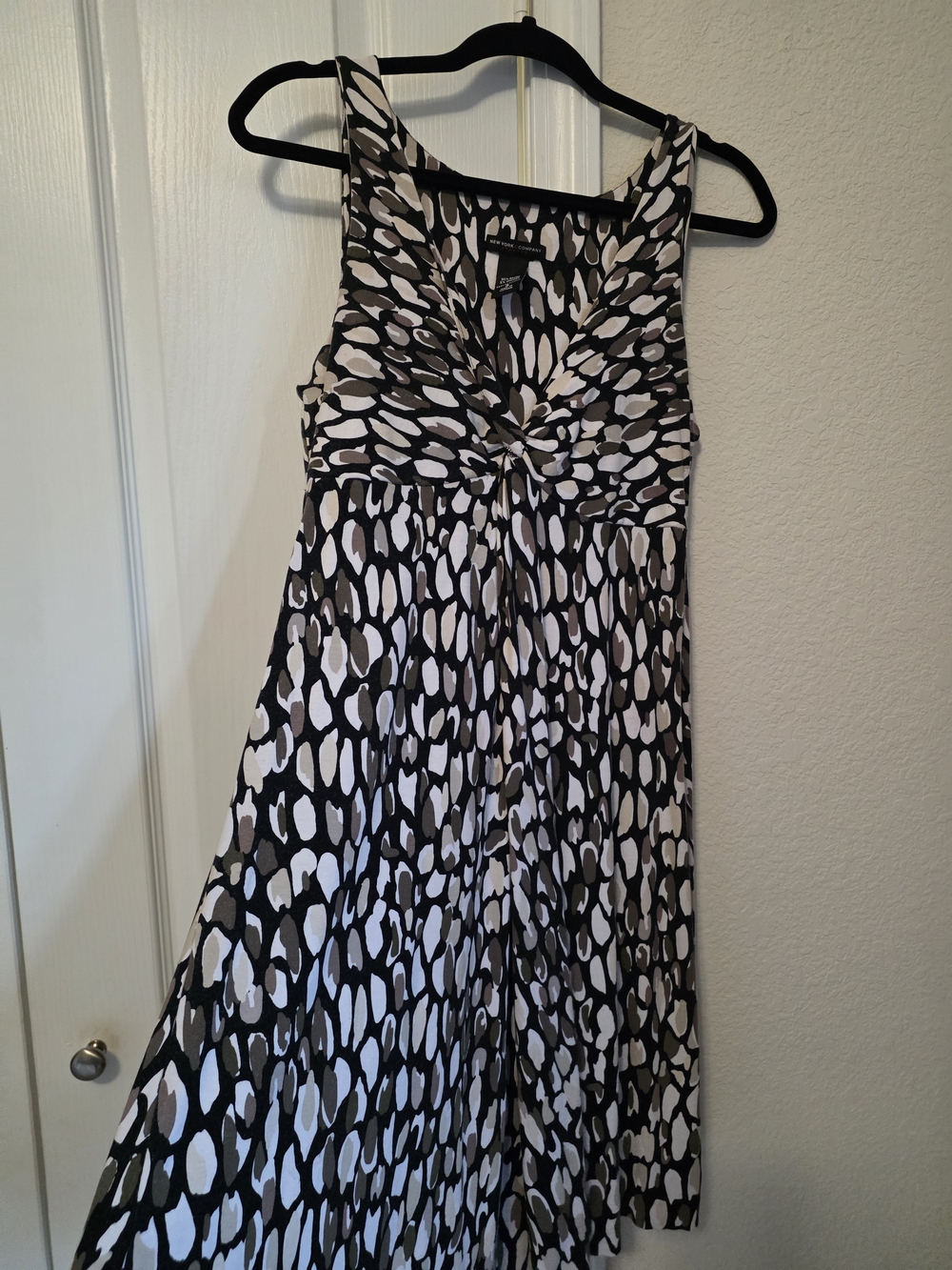 New York & Company Black, White & Gray Knot-Front Maxi Dress